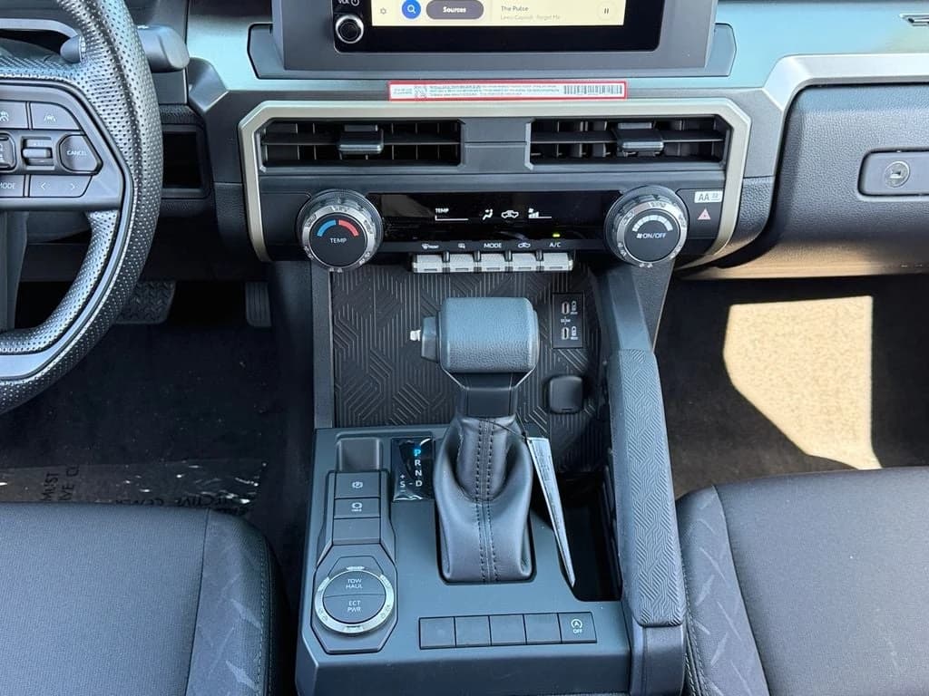 Toyota Tacoma 2WD SR5 Double Cab 5' Bed AT (Natl) 2026 — side view