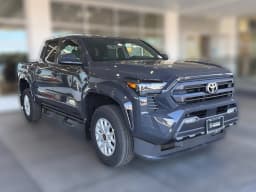 Toyota Tacoma 2WD SR5 Double Cab 5' Bed AT (Natl) 2026 — side view