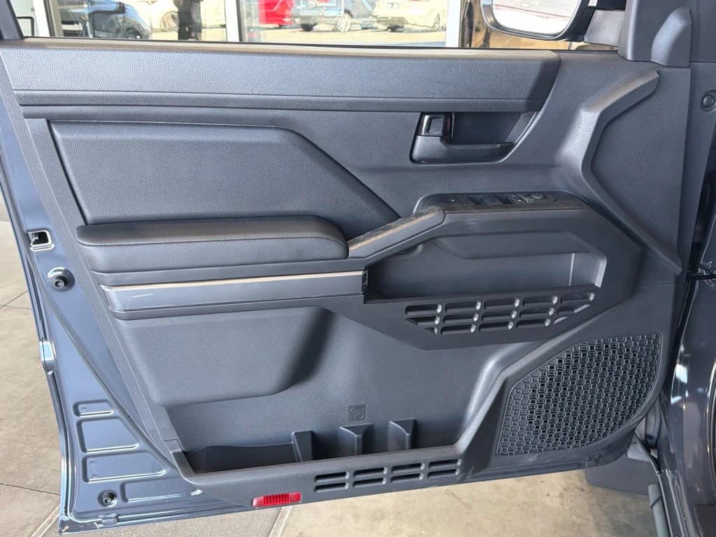 Toyota Tacoma 2WD SR5 Double Cab 5' Bed AT (Natl) 2026 — side view