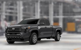 Toyota Tacoma 2WD SR5 Double Cab 5' Bed AT (SE)