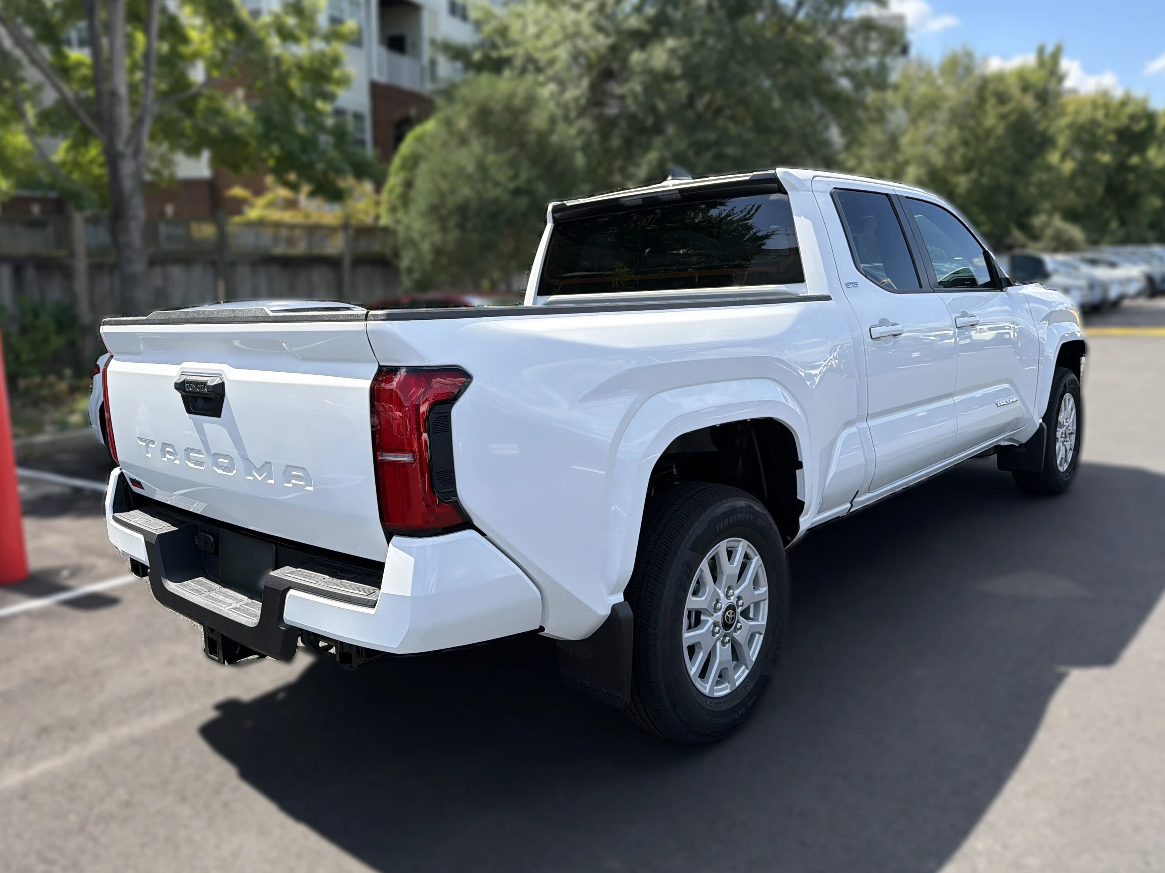Toyota Tacoma 2WD SR5 Double Cab 6' Bed AT (Natl) 2026 — side view