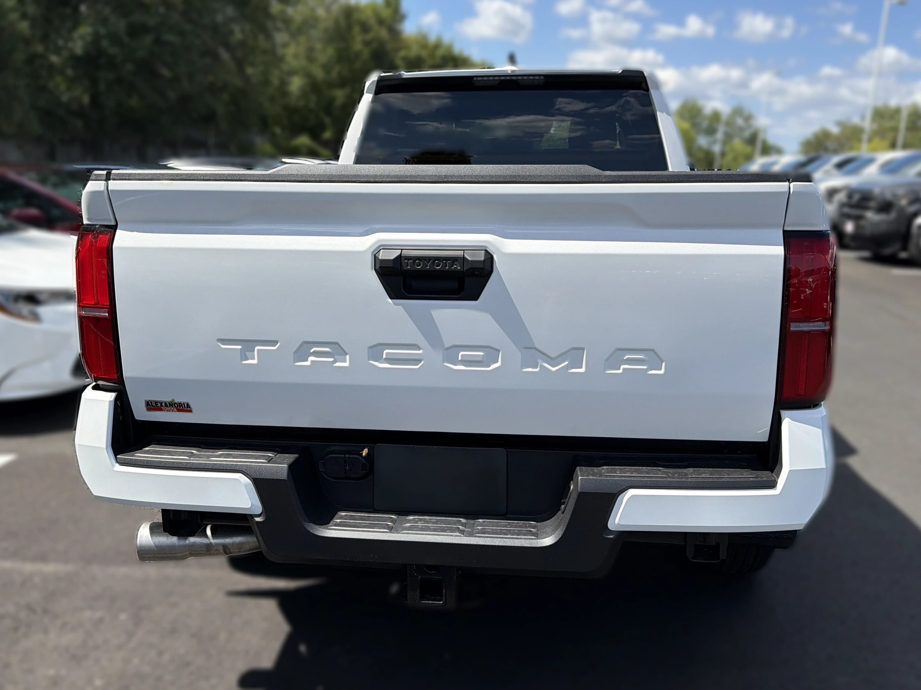 Toyota Tacoma 2WD SR5 Double Cab 6' Bed AT (Natl) 2026 — side view