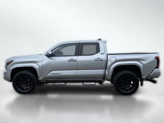 Toyota Tacoma 2WD SR5 Double Cab 6' Bed AT (Natl)
