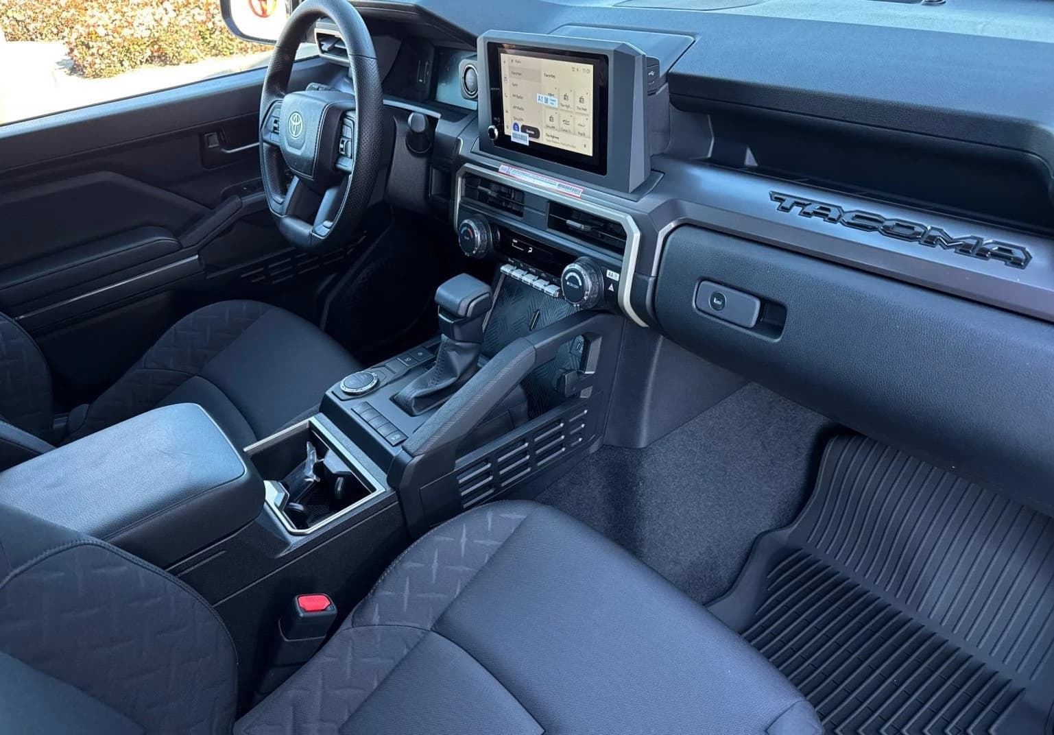 Toyota Tacoma 2WD SR5 Double Cab 6' Bed AT (Natl) 2026 — side view