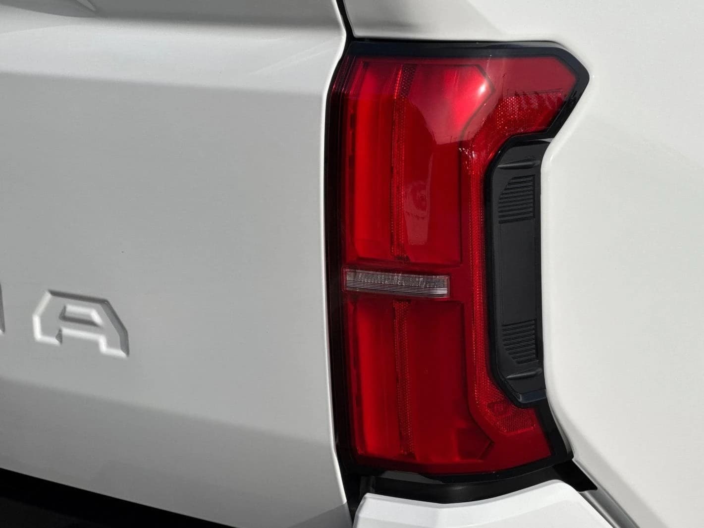 Toyota Tacoma 2WD SR5 Double Cab 6' Bed AT (Natl) 2026 — side view