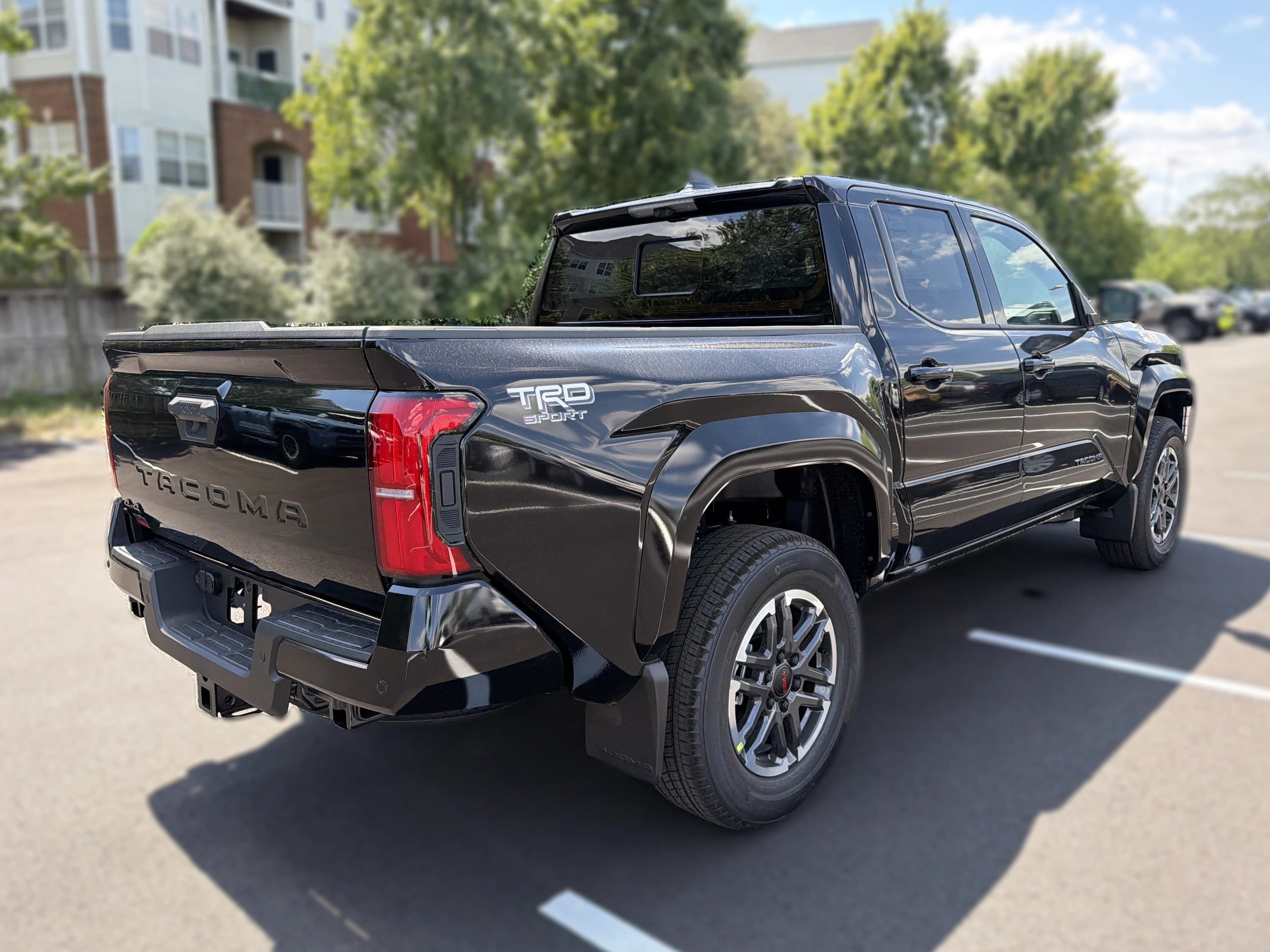 Toyota Tacoma 4WD TRD Sport Double Cab 5' Bed AT (Natl) 2026 — side view