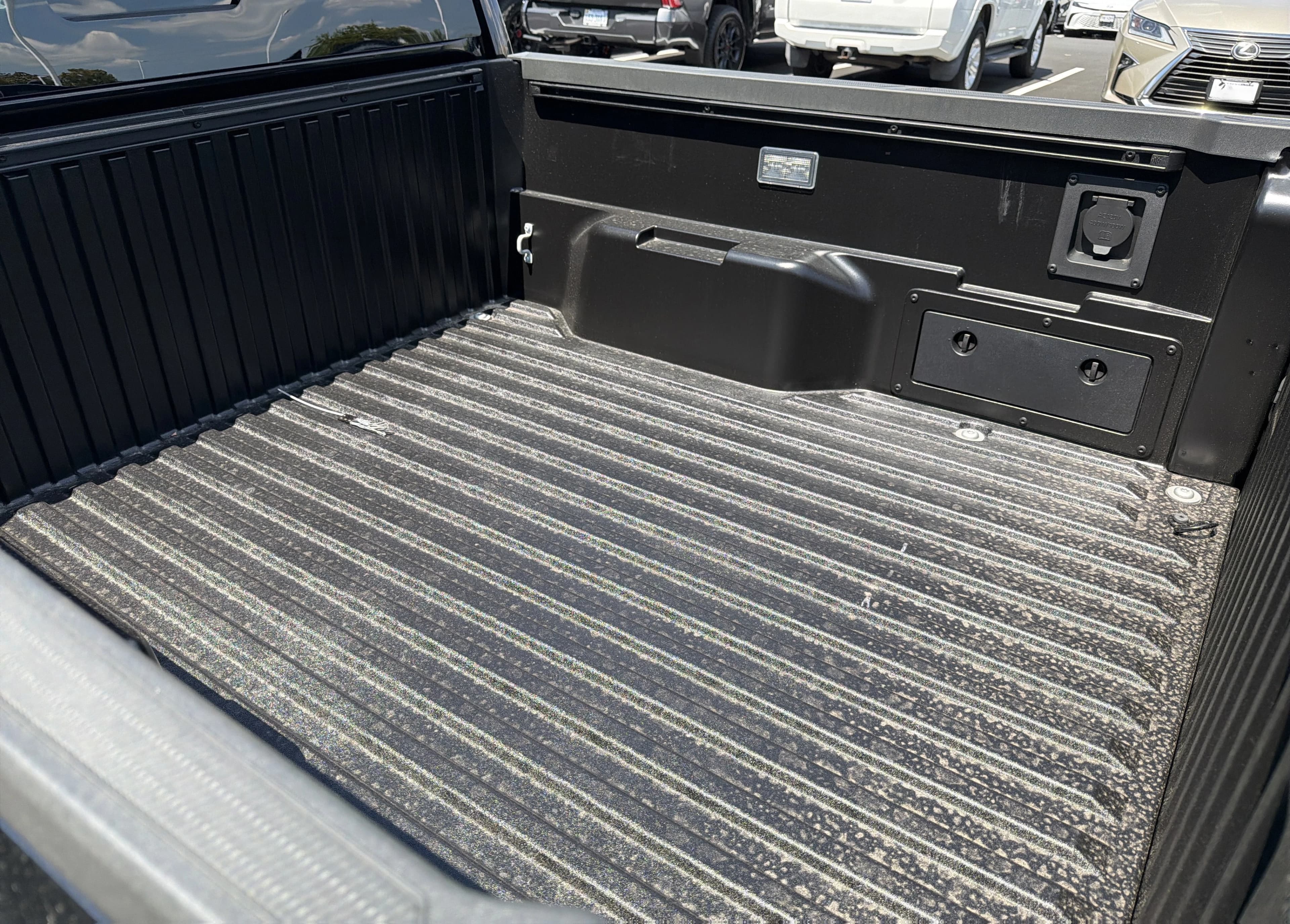 Toyota Tacoma 4WD TRD Sport Double Cab 5' Bed AT (Natl) 2026 — side view