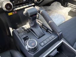Toyota Tacoma 4WD TRD Sport Double Cab 5' Bed AT (Natl) 2026 — side view