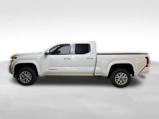 Toyota Tacoma 4WD SR5 Double Cab 6' Bed AT (Natl)