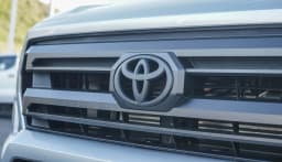 Toyota Tacoma 4WD SR5 Double Cab 6' Bed AT (Natl) 2026 — side view