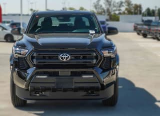 Toyota Tacoma 4WD SR5 Double Cab 5' Bed AT (Natl)