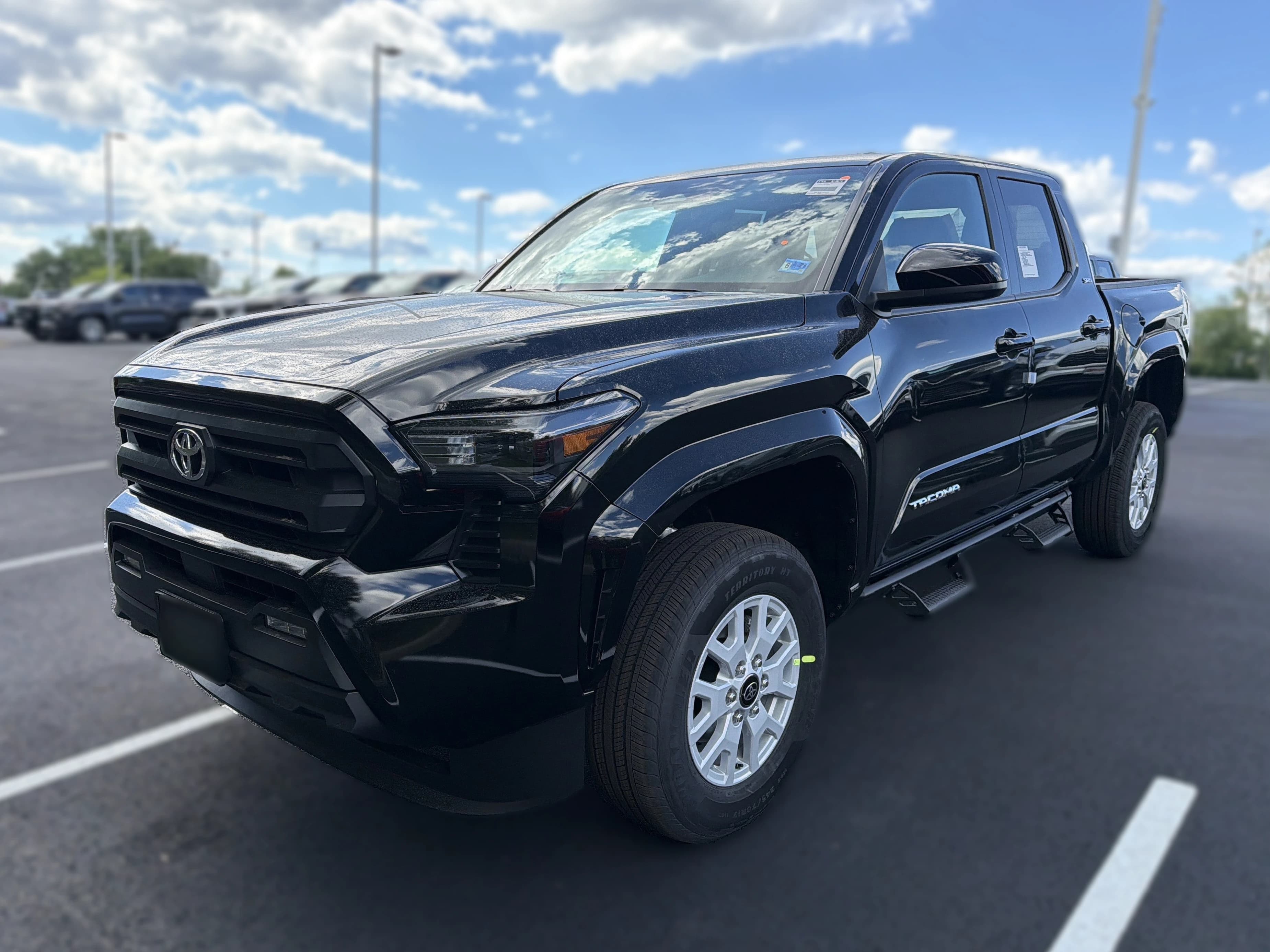 Toyota Tacoma 4WD SR5 Double Cab 6' Bed AT (Natl) 2026 — side view