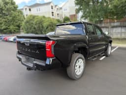 Toyota Tacoma 4WD SR5 Double Cab 6' Bed AT (Natl) 2026 — side view