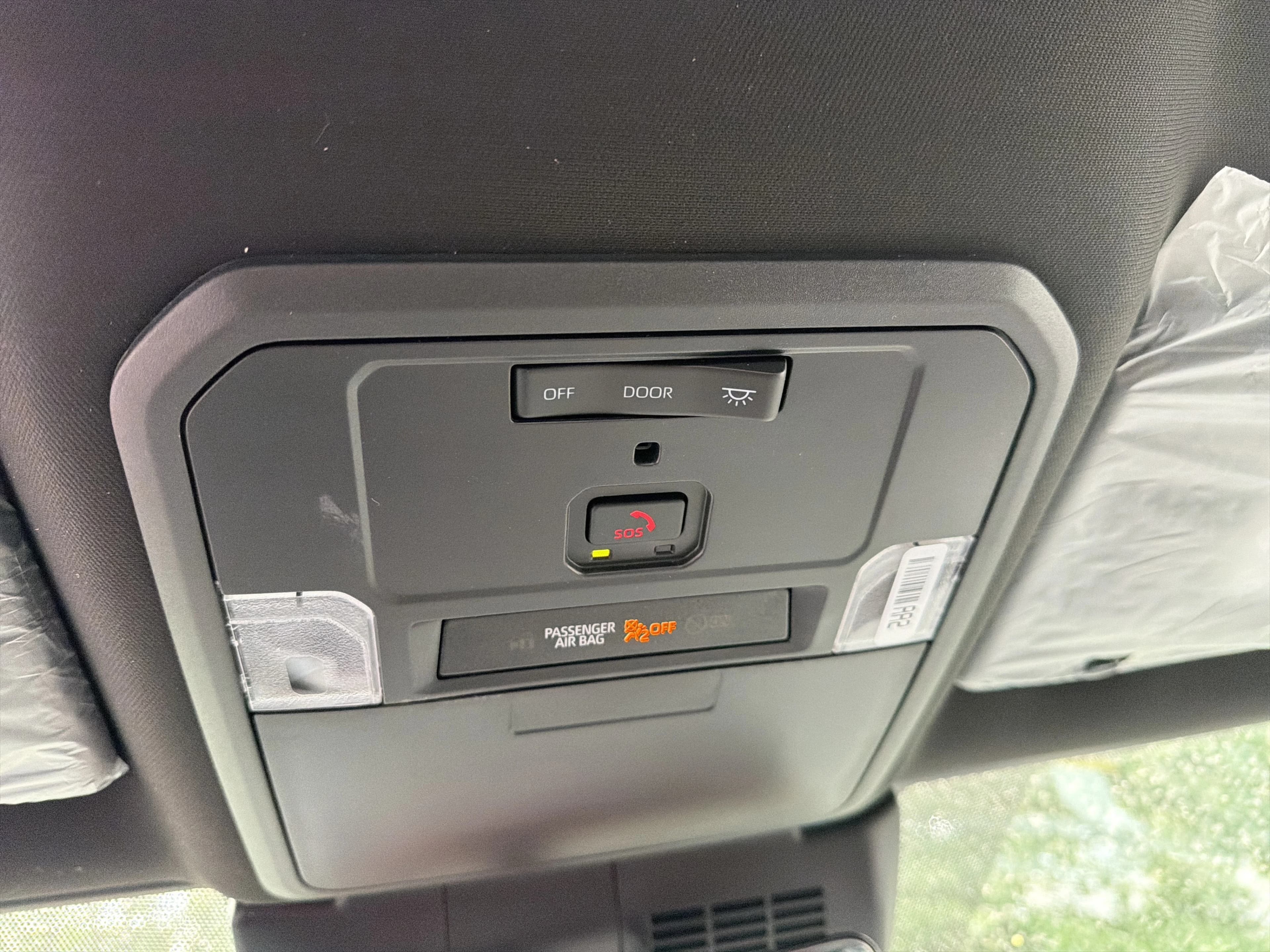 Toyota Tacoma 4WD SR5 Double Cab 6' Bed AT (Natl) 2026 — side view
