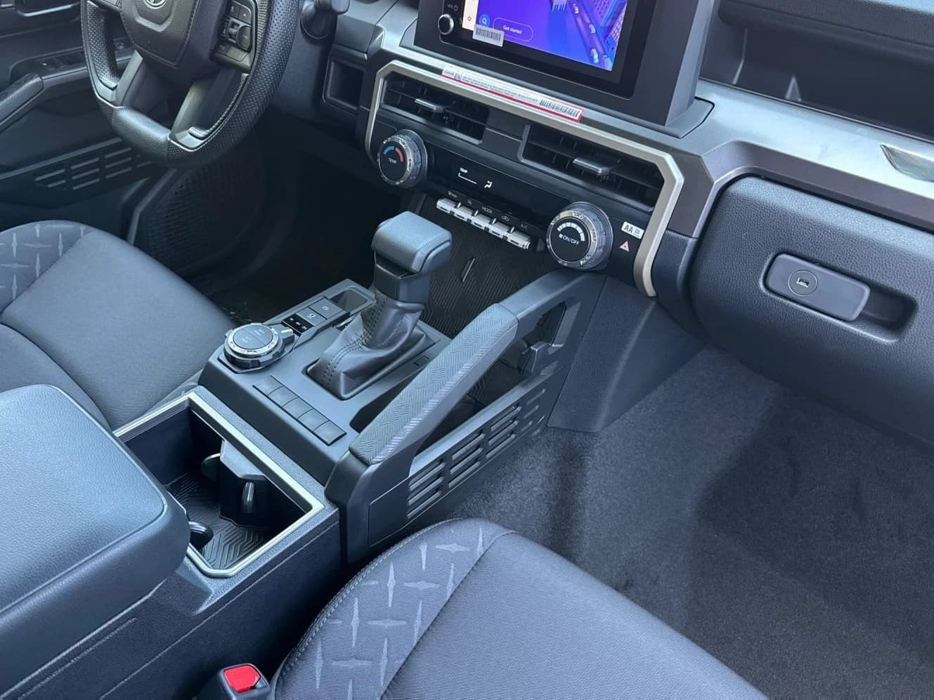 Toyota Tacoma 4WD SR5 Double Cab 6' Bed AT (Natl) 2026 — side view