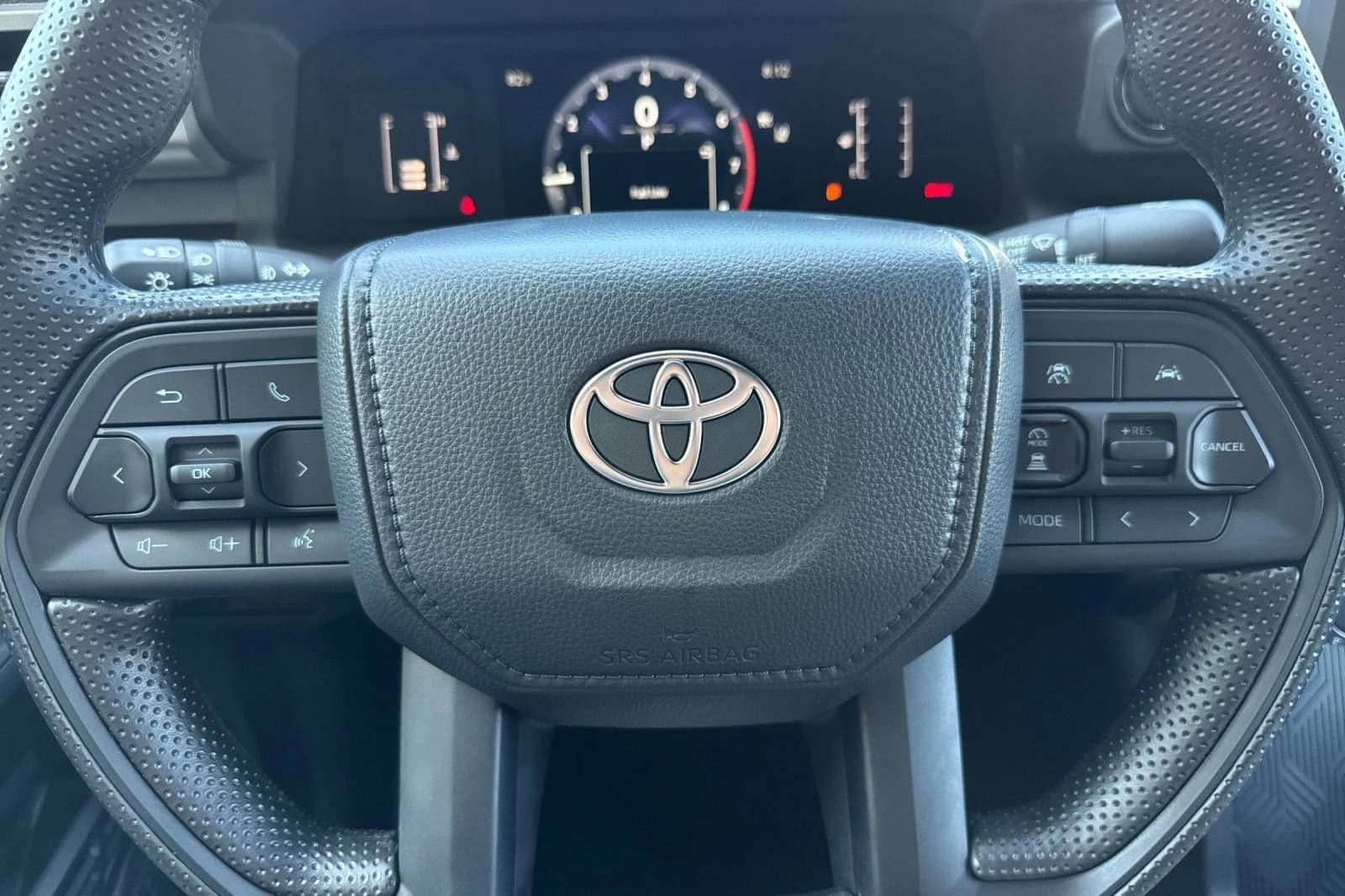 Toyota Tacoma 4WD SR5 Double Cab 6' Bed AT (Natl) 2026 — side view