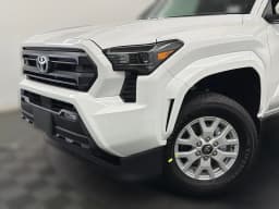Toyota Tacoma 4WD SR5 Double Cab 5' Bed AT (Natl) 2026 — side view