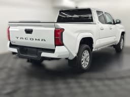 Toyota Tacoma 4WD SR5 Double Cab 5' Bed AT (Natl) 2026 — side view