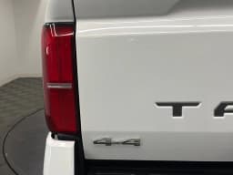 Toyota Tacoma 4WD SR5 Double Cab 5' Bed AT (Natl) 2026 — side view