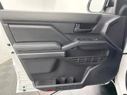 Toyota Tacoma 4WD SR5 Double Cab 5' Bed AT (Natl) 2026 — side view