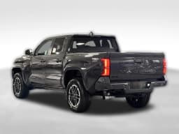 Toyota Tacoma 4WD TRD Sport Double Cab 5' Bed AT (Natl) 2026 — side view