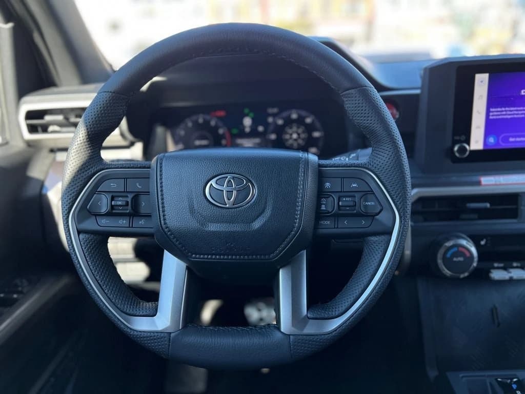 Toyota Tacoma 4WD TRD Sport Double Cab 5' Bed AT (Natl) 2026 — side view
