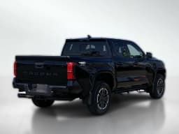 Toyota Tacoma 4WD TRD Sport Double Cab 5' Bed AT (Natl) 2026 — side view