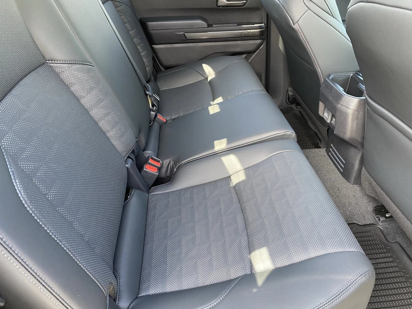 Toyota Tacoma 4WD TRD Sport Double Cab 5' Bed AT (Natl) 2026 — side view