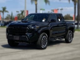 Toyota Tacoma 4WD TRD Sport Double Cab 5' Bed AT (Natl) 2026 — side view