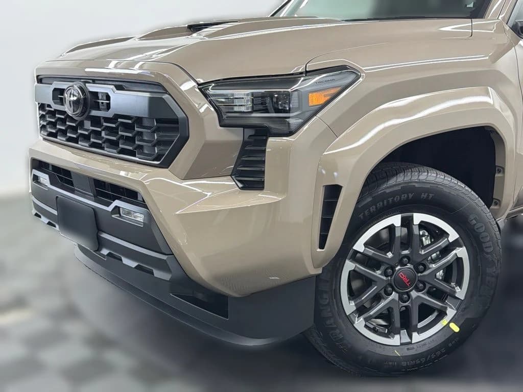 Toyota Tacoma 4WD TRD Sport Double Cab 5' Bed AT (Natl) 2026 — side view