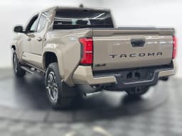Toyota Tacoma 4WD TRD Sport Double Cab 5' Bed AT (Natl) 2026 — side view