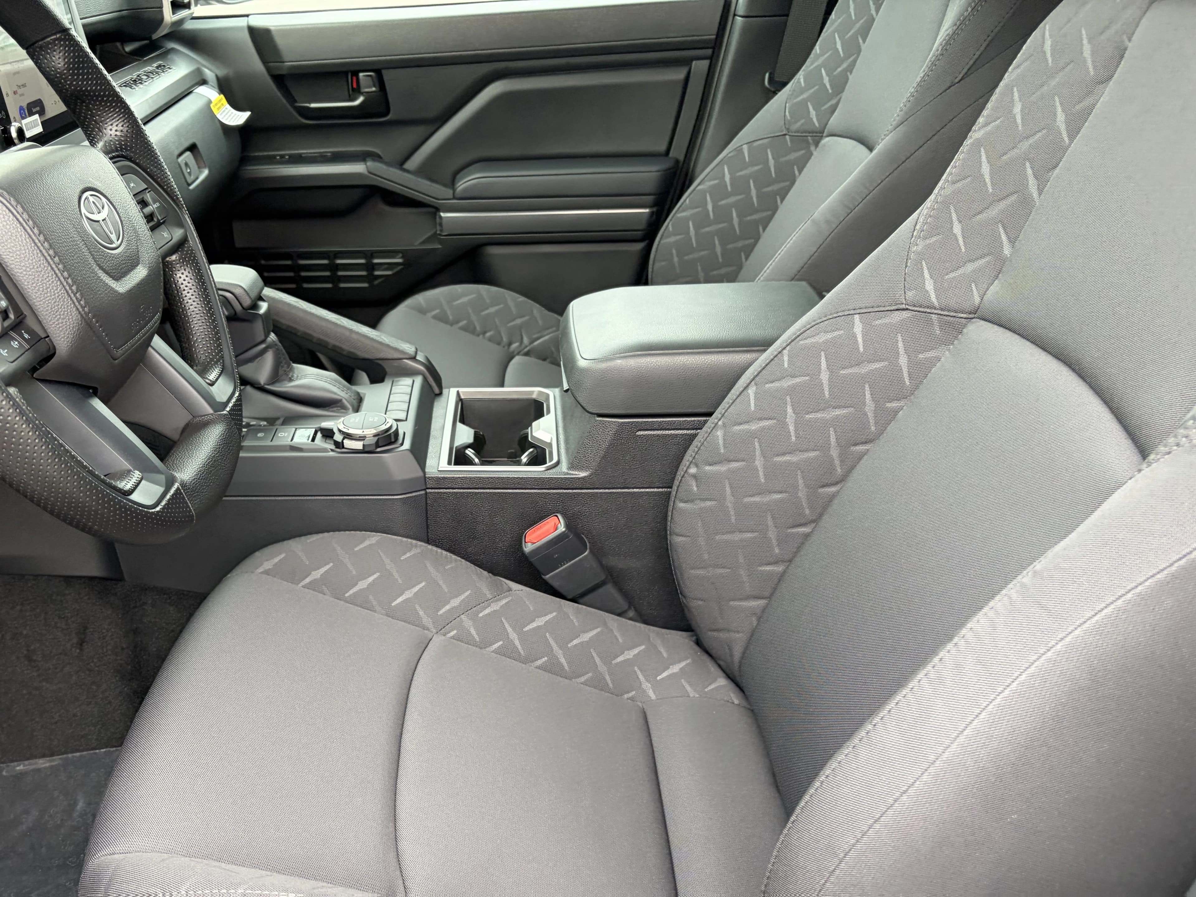 Toyota Tacoma 4WD SR5 Double Cab 5' Bed AT (Natl) 2026 — side view