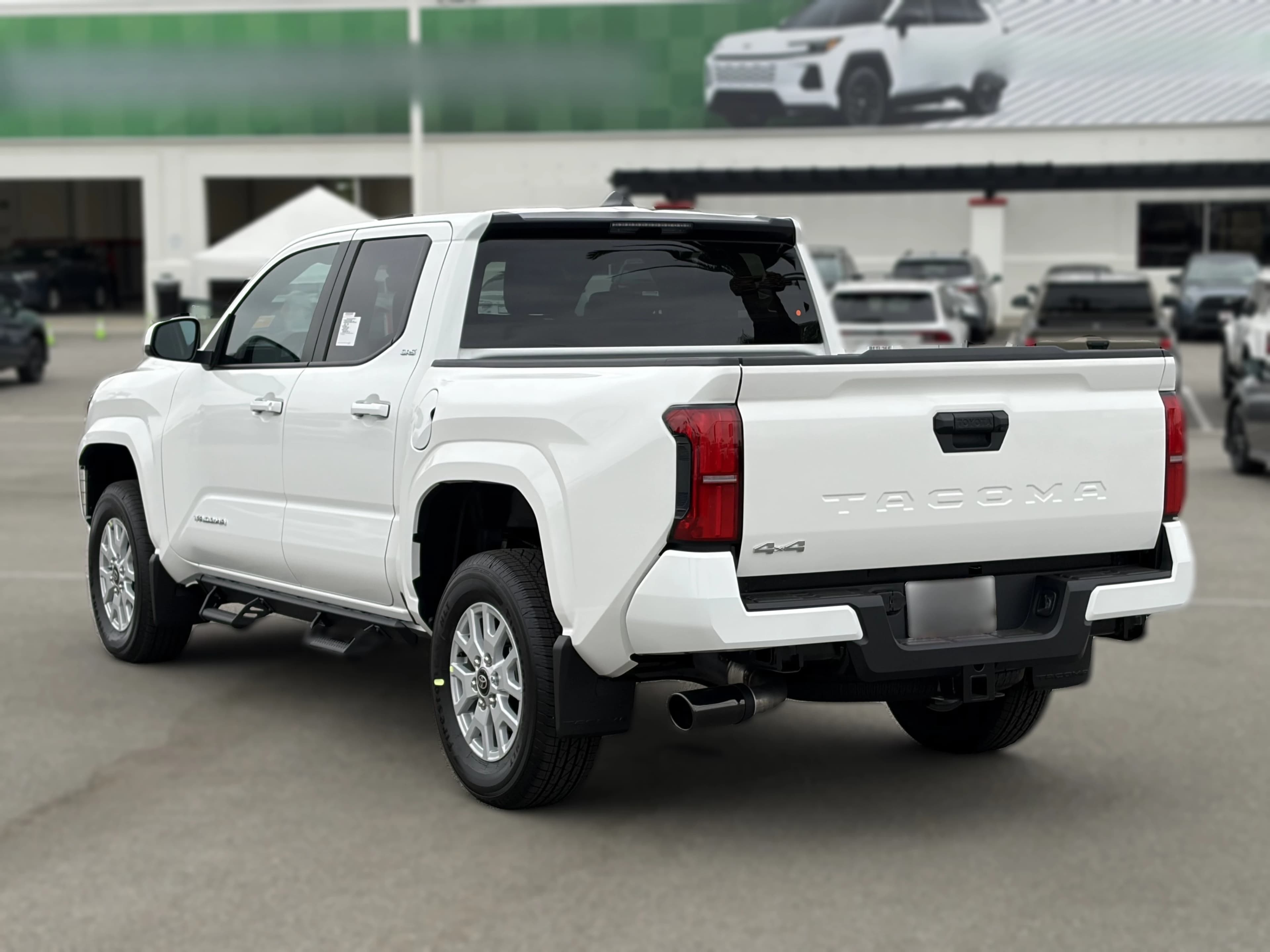 Toyota Tacoma 4WD SR5 Double Cab 5' Bed AT (Natl) 2026 — side view