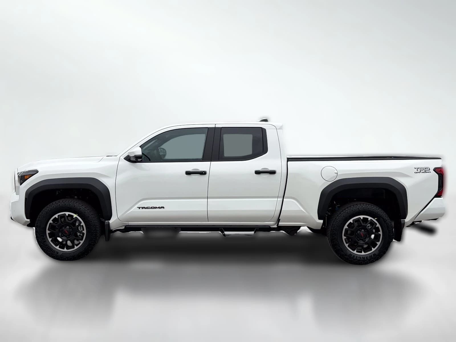 Toyota Tacoma 4WD TRD Off Road Double Cab 6' Bed AT (Natl) 2026 — side view