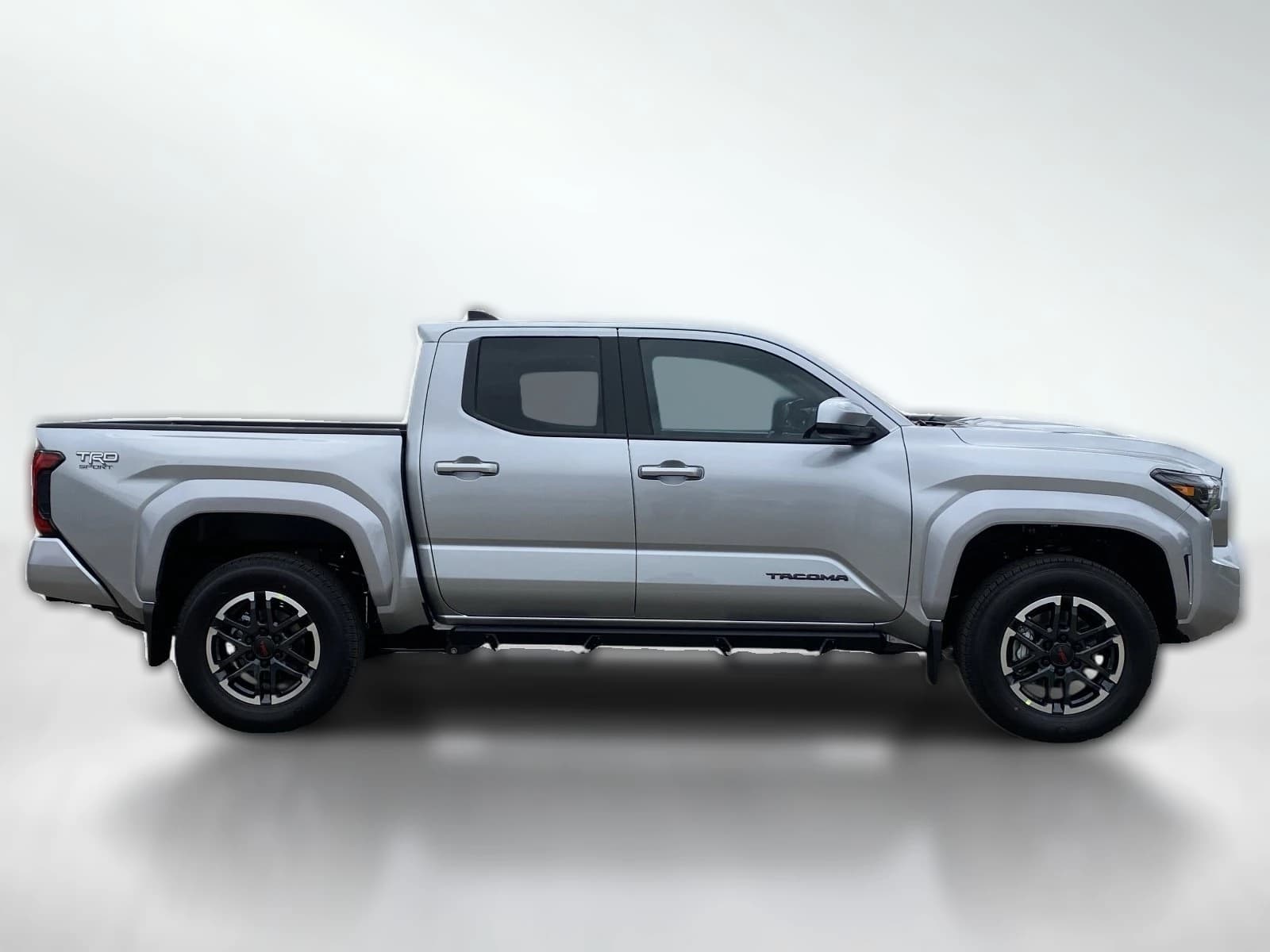 Toyota Tacoma 4WD TRD Sport Double Cab 6' Bed AT (Natl) 2026 — side view