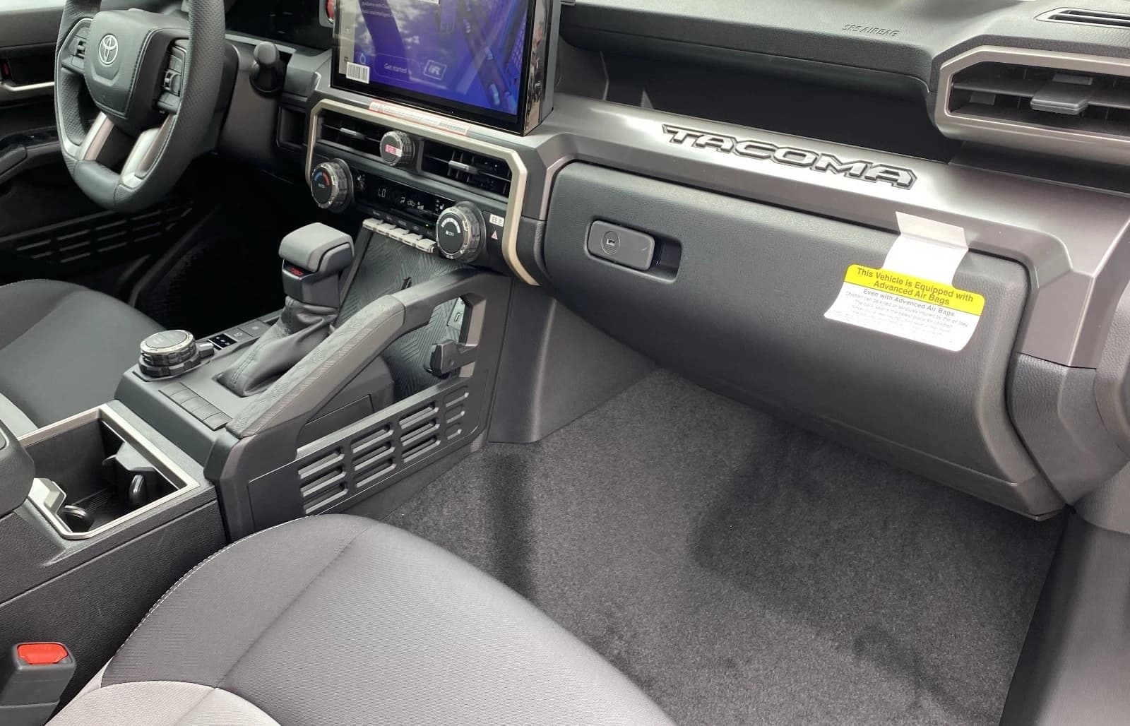 Toyota Tacoma 4WD TRD Sport Double Cab 6' Bed AT (Natl) 2026 — side view