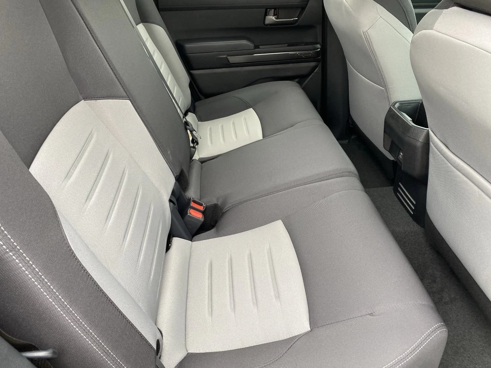 Toyota Tacoma 4WD TRD Sport Double Cab 6' Bed AT (Natl) 2026 — side view