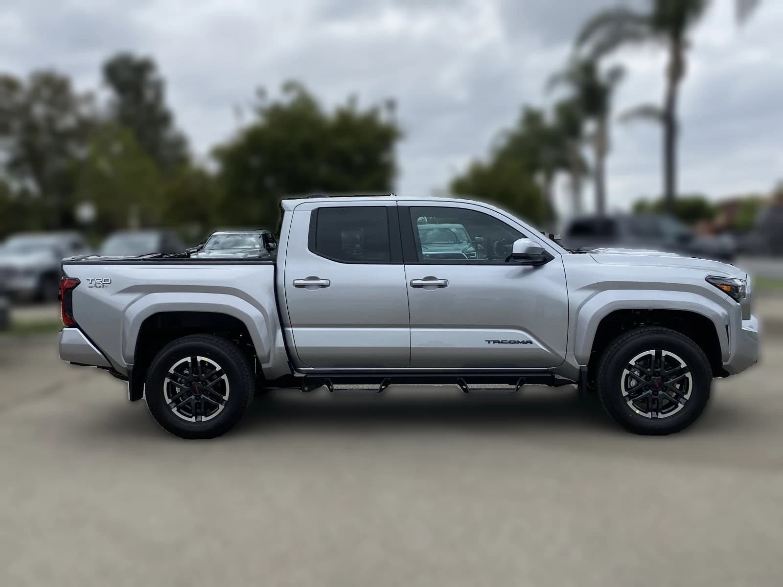 Toyota Tacoma 4WD TRD Sport Double Cab 6' Bed AT (Natl) 2026 — side view