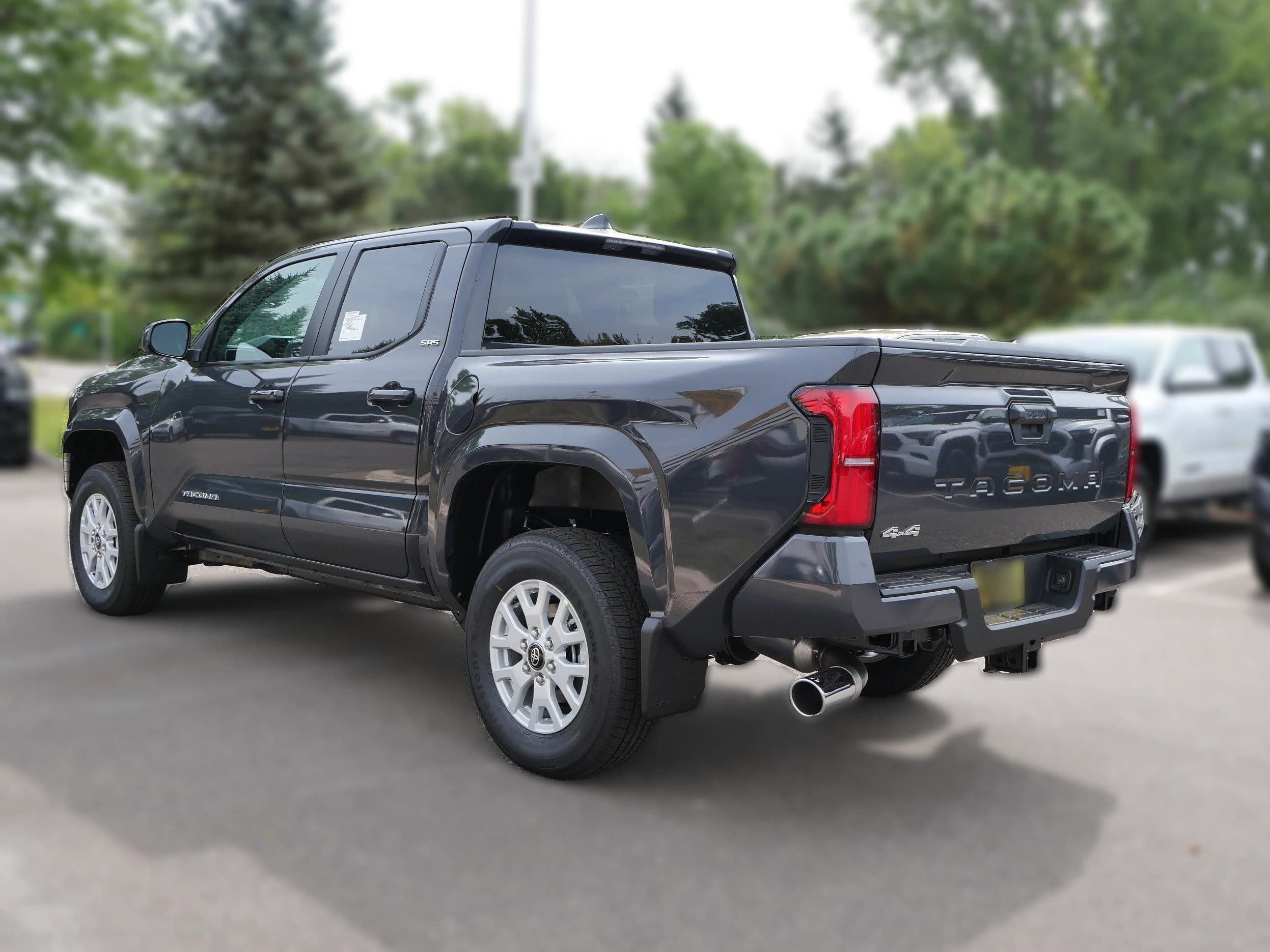 Toyota Tacoma 4WD SR5 Double Cab 5' Bed AT (GS) 2026 — side view