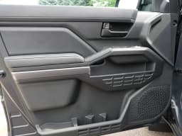 Toyota Tacoma 4WD SR5 Double Cab 5' Bed AT (GS) 2026 — side view