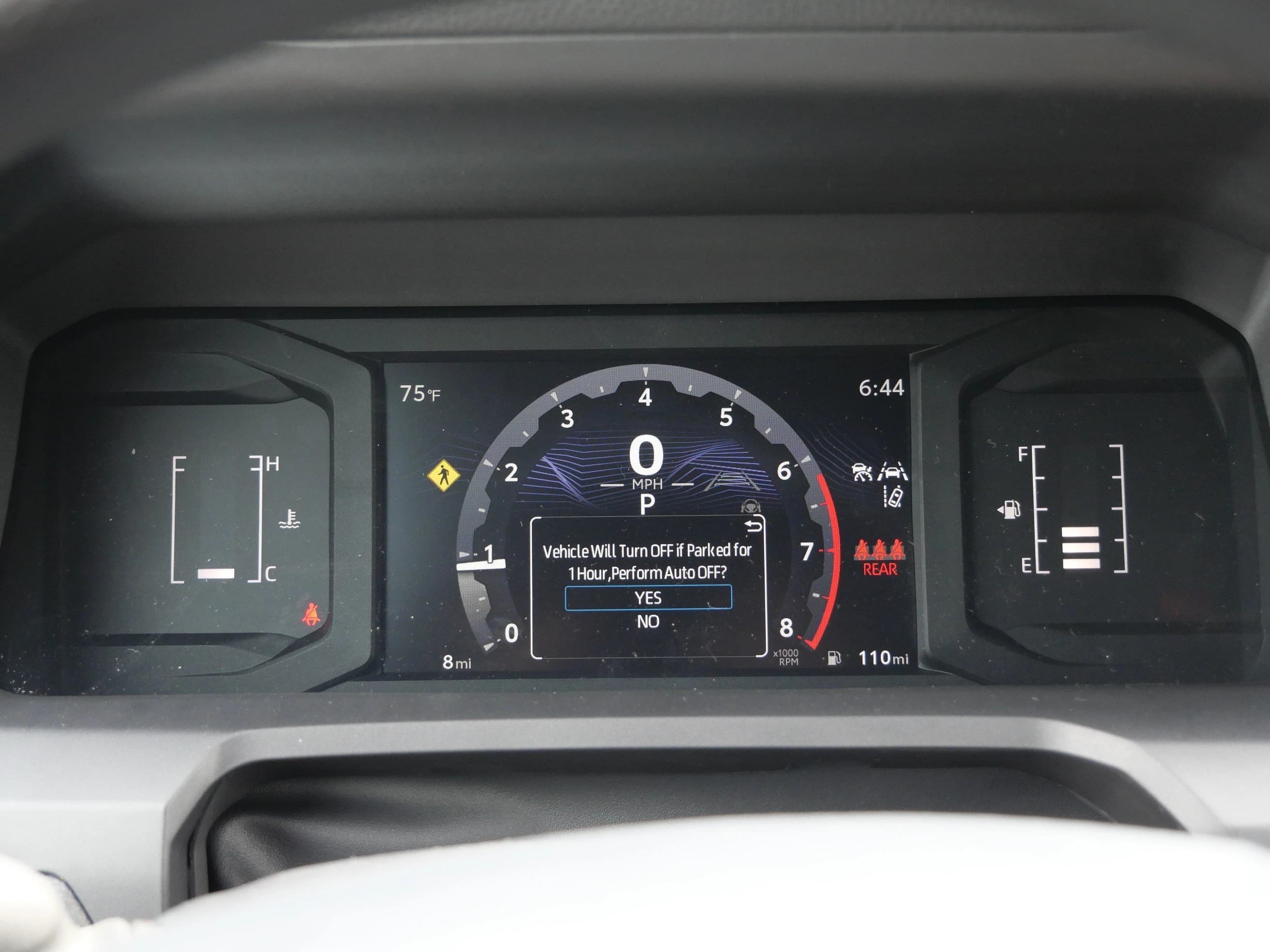 Toyota Tacoma 4WD SR5 Double Cab 5' Bed AT (GS) 2026 — side view