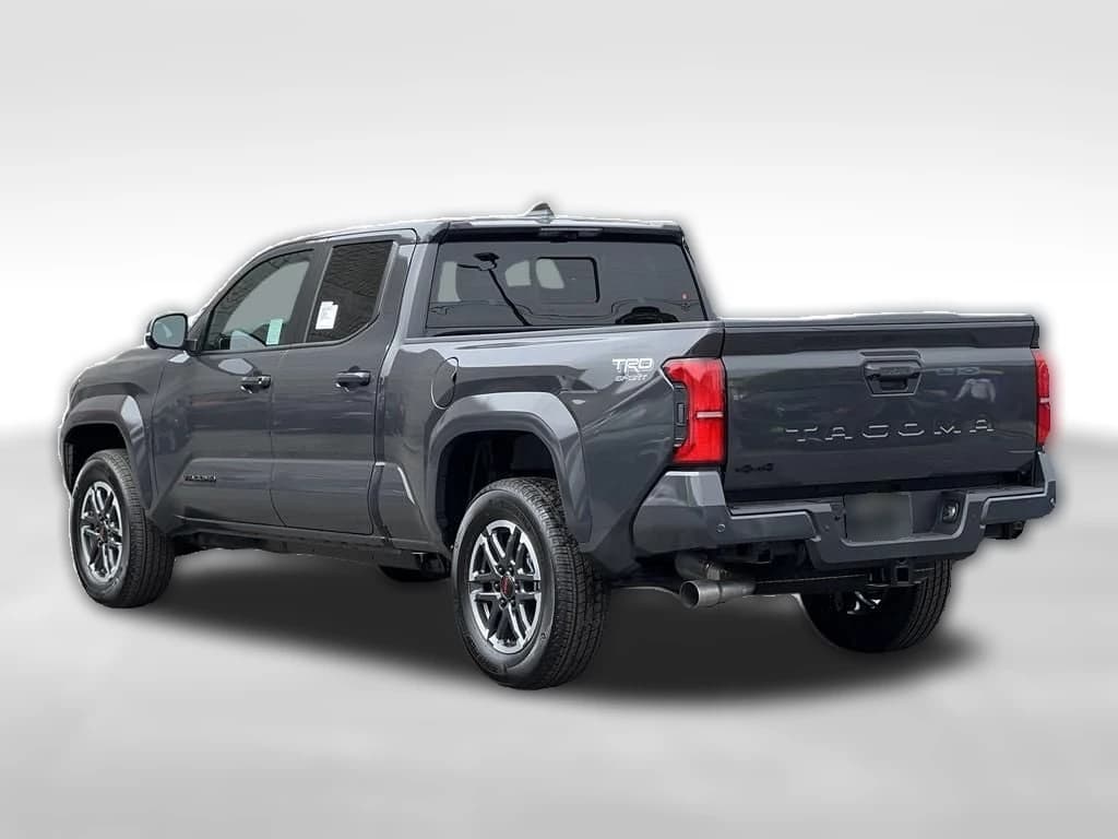 Toyota Tacoma 4WD TRD Sport Double Cab 6' Bed AT (Natl) 2026 — side view