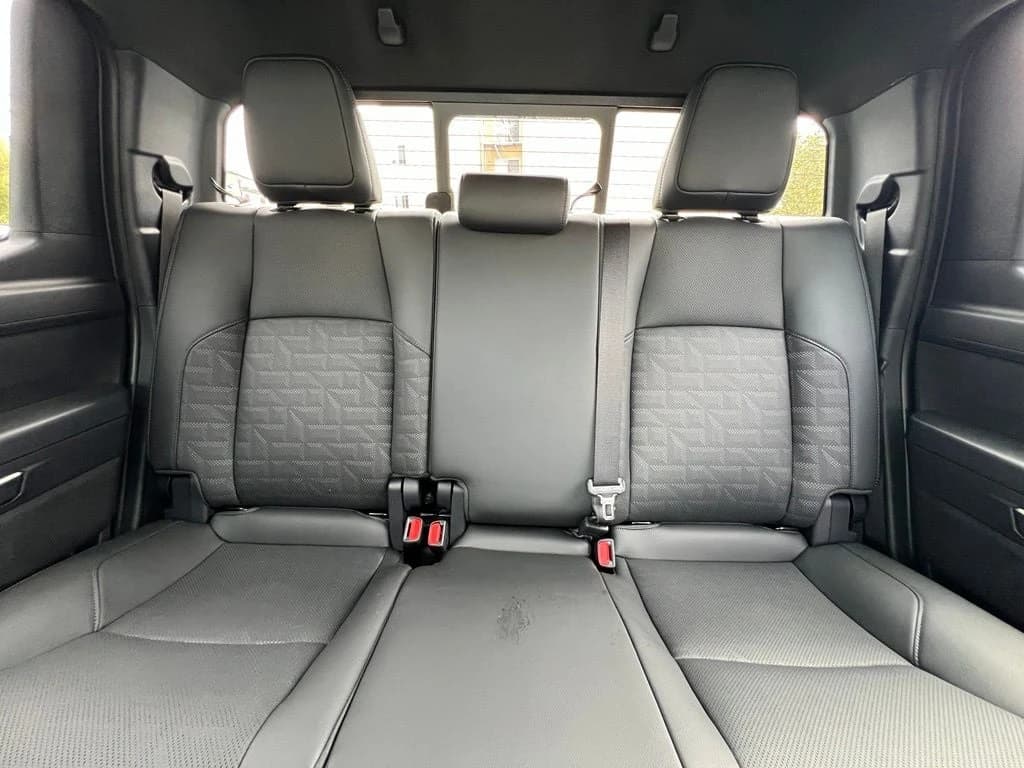 Toyota Tacoma 4WD TRD Sport Double Cab 6' Bed AT (Natl) 2026 — side view