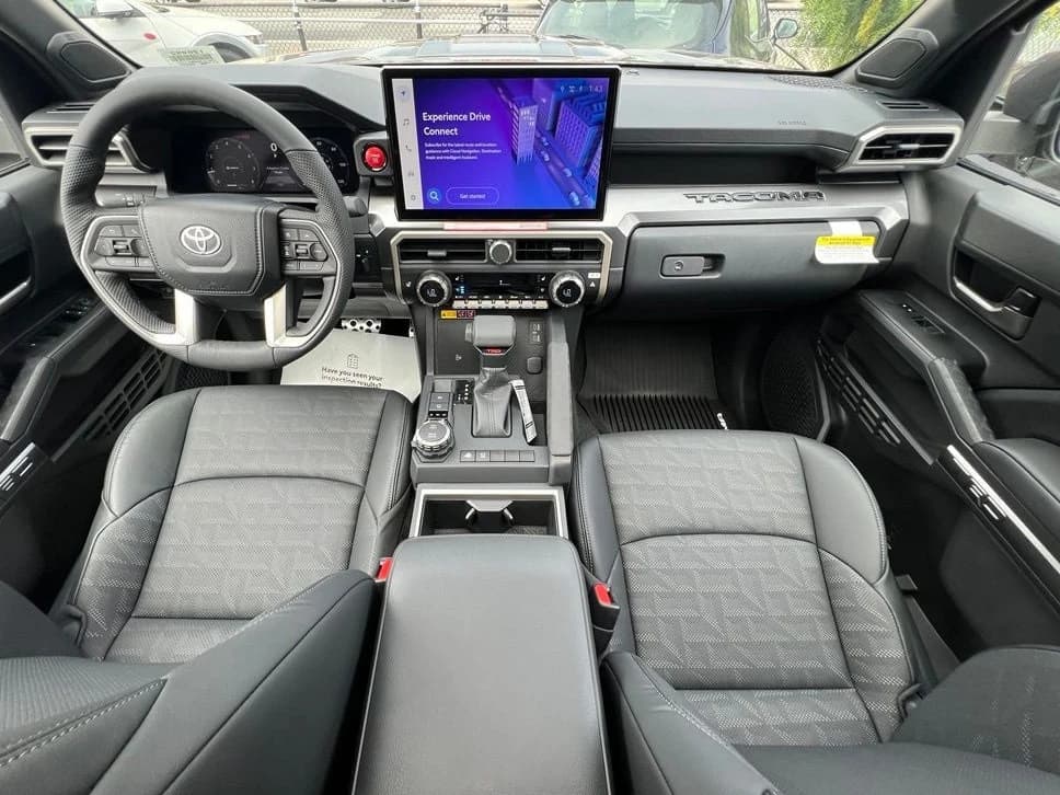 Toyota Tacoma 4WD TRD Sport Double Cab 6' Bed AT (Natl) 2026 — side view
