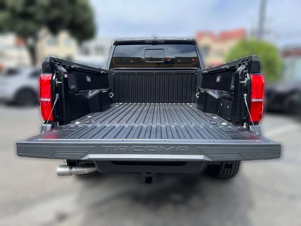 Toyota Tacoma 4WD TRD Sport Double Cab 6' Bed AT (Natl) 2026 — side view