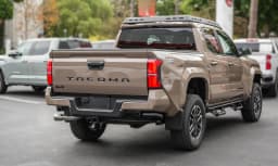 Toyota Tacoma 4WD TRD Sport Double Cab 5' Bed AT (Natl) 2026 — side view