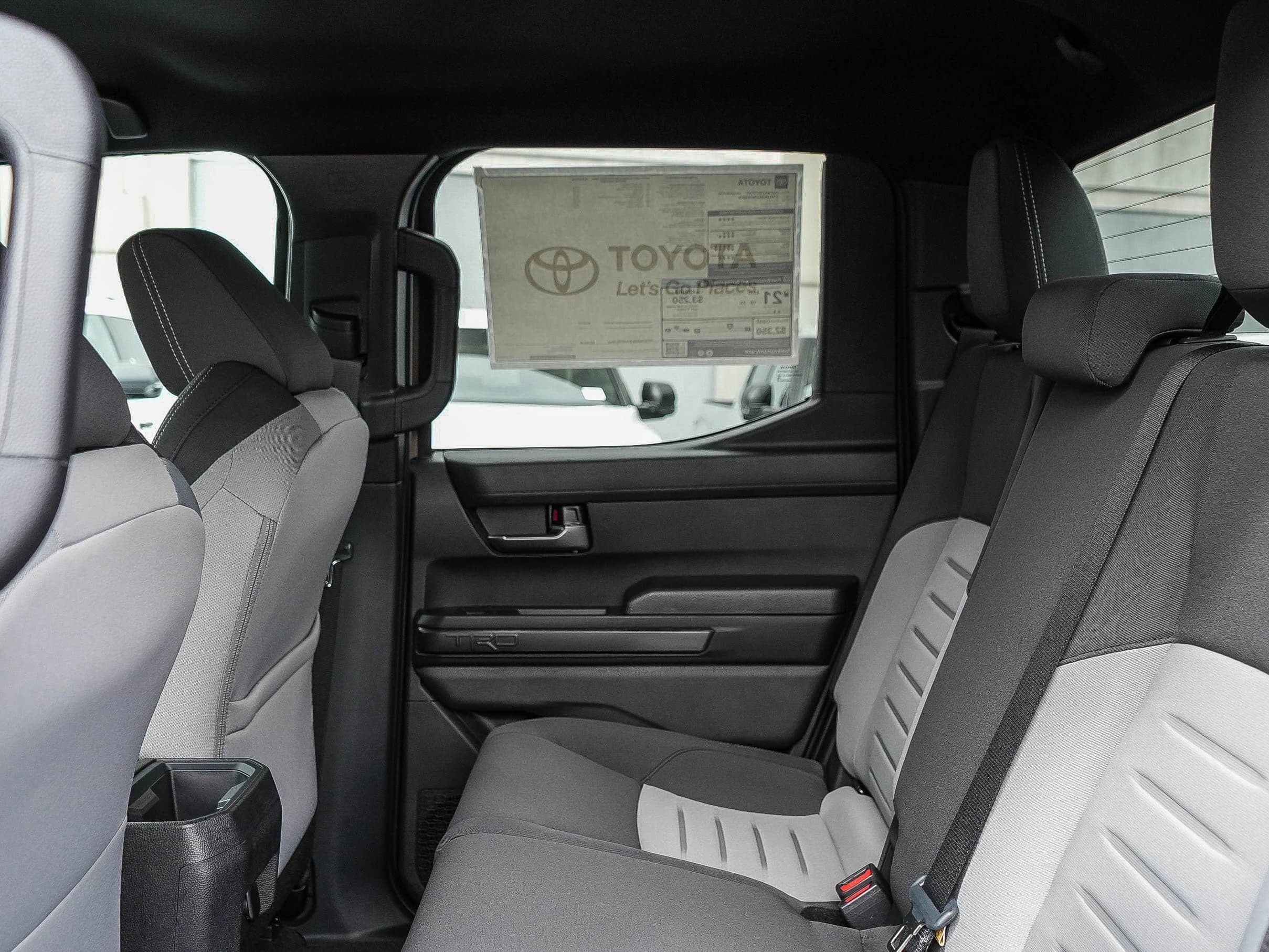 Toyota Tacoma 4WD TRD Sport Double Cab 5' Bed AT (Natl) 2026 — side view