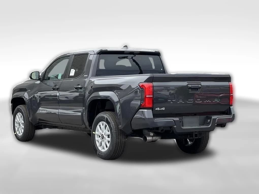 Toyota Tacoma 4WD SR5 Double Cab 5' Bed AT (Natl) 2026 — side view