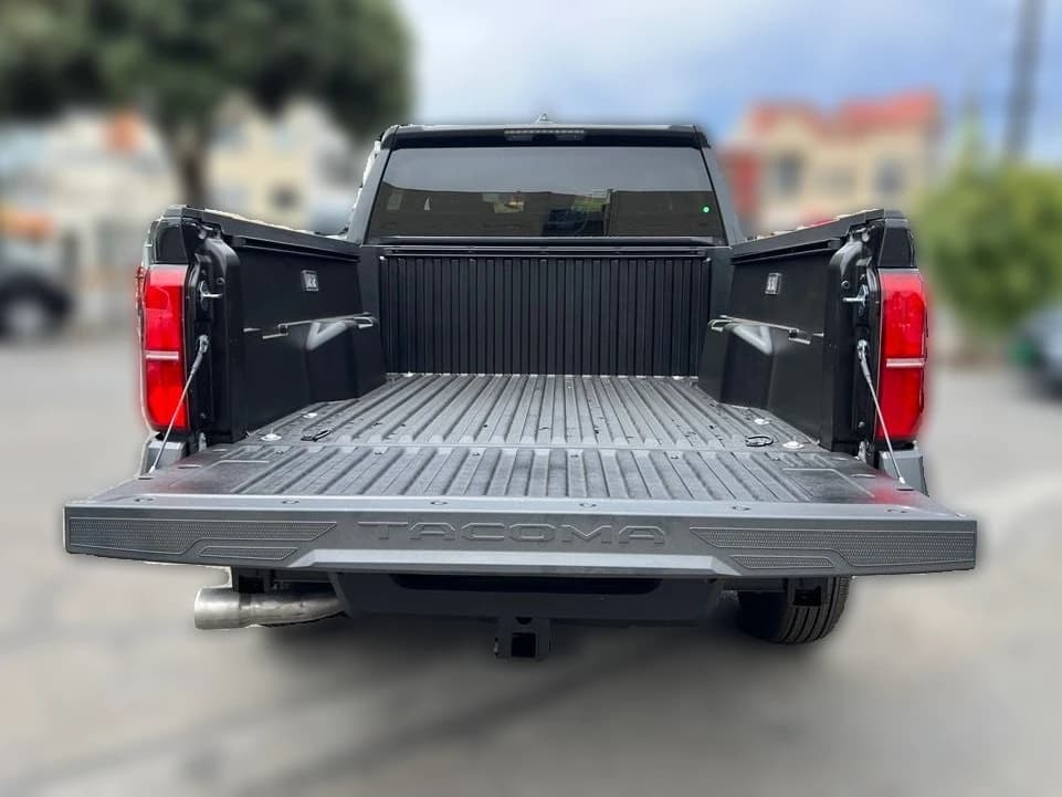 Toyota Tacoma 4WD SR5 Double Cab 5' Bed AT (Natl) 2026 — side view
