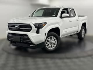 Toyota Tacoma 4WD SR5 Double Cab 5' Bed AT (Natl)
